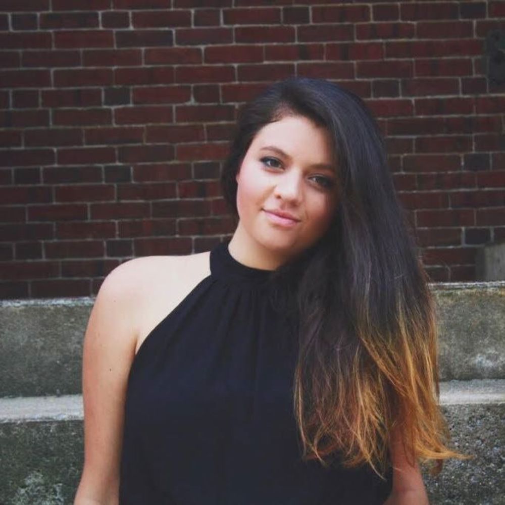 Meet your Posher, Caitlyn